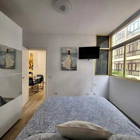 Apartment 2 Bedrooms Flat 50 Mts Away From Canteras Las Palmas de Gran Canaria