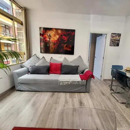 Apartment 2 Bedrooms Flat 50 Mts Away From Canteras *